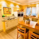 Ferienland Stubai 公寓式酒店 富尔普梅斯